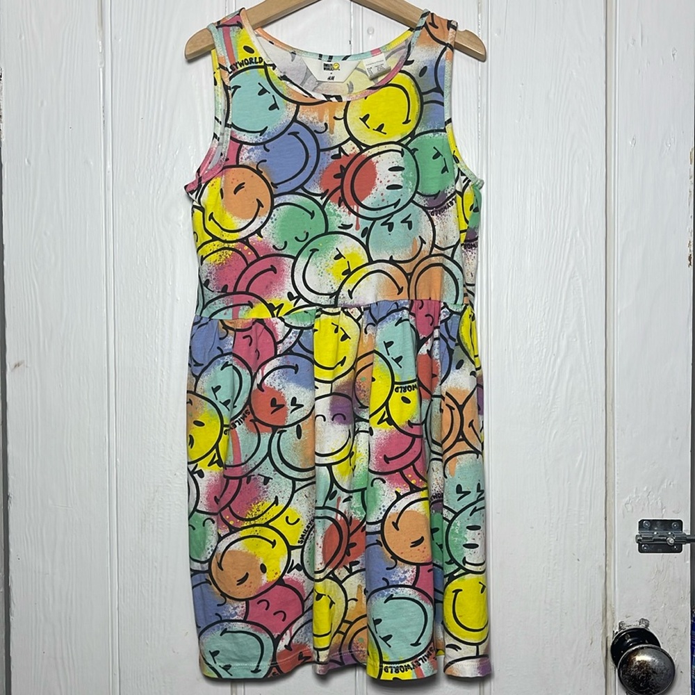 H&M SMILEY WORLD Collab 100% Cotton Super Soft Smiley Face Dress